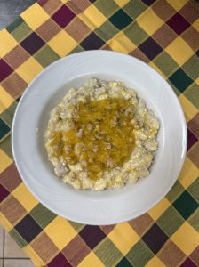 Cavatieddi ccà cucuzza ro nviennu e sausizza